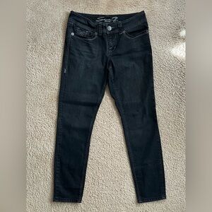 Seven7 Black Skinny Denim Jeans with Embroidery